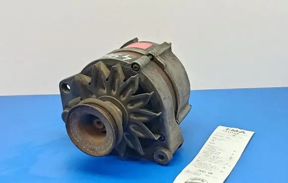 Volkswagen PASSAT B2 Generator/alternator 026903015B