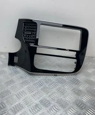 Mitsubishi Outlander Dashboard center trim panel 8002B294