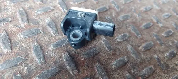 Dodge Durango Airbag deployment crash/impact sensor A1668210151 56054085AA