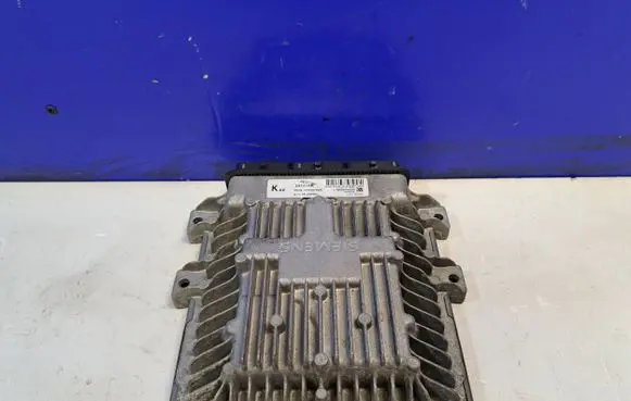 Jaguar XF X250 Engine control unit/module 8X2Q12A650KAE