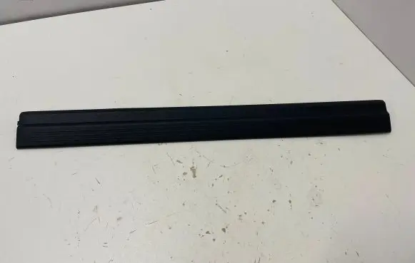 Mercedes-Benz CLS C218 X218 Front sill trim cover A2126860236