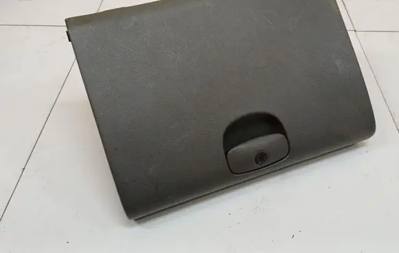 Hyundai Santa Fe Glove box 
