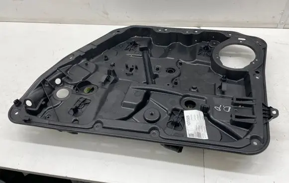 Mercedes-Benz B W246 W242 Front door window regulator with motor A2467200279