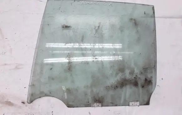 Nissan Almera N16 Rear door window glass