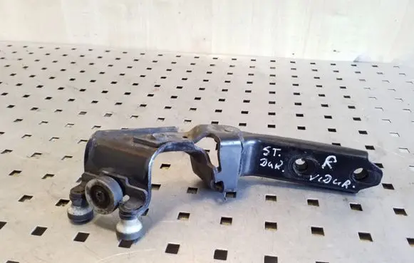 Volkswagen Transporter - Caravelle T5 Sliding door middle roller runner 7H0843336C