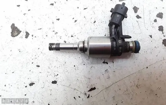 Hyundai ix35 Fuel injector 353102B110 0261500100