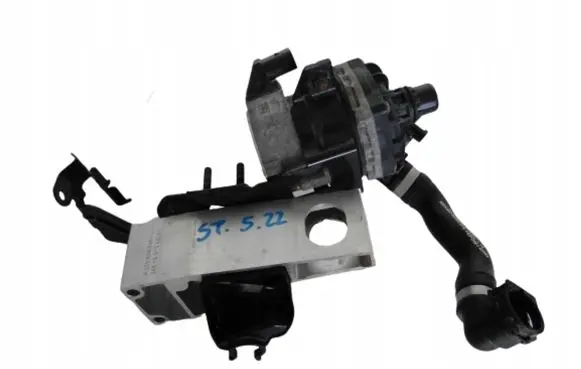 Mercedes-Benz S W222 Water pump A0005001986