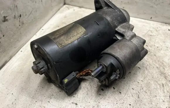 Mercedes-Benz E W212 Starter motor A6519062800
