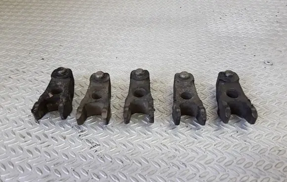 Volkswagen Transporter - Caravelle T4 Fuel Injector clamp holder