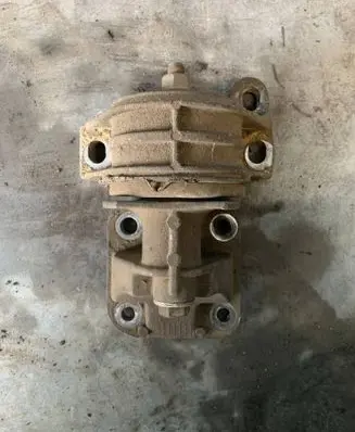 Fiat Ducato Engine mount vacuum valve 