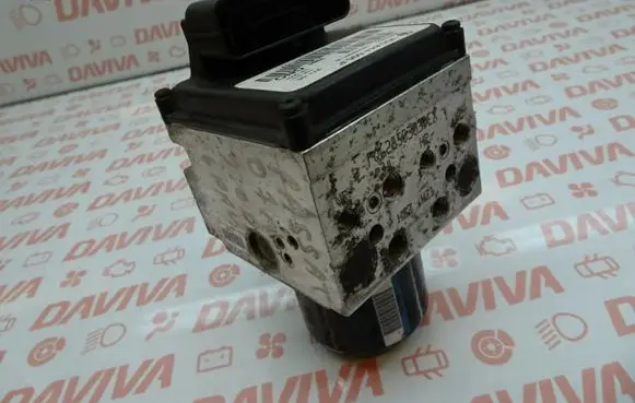 Volkswagen PASSAT B6 ABS Pump 3C0.614.095.P 16332401