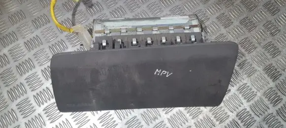 Mazda MPV Passenger airbag