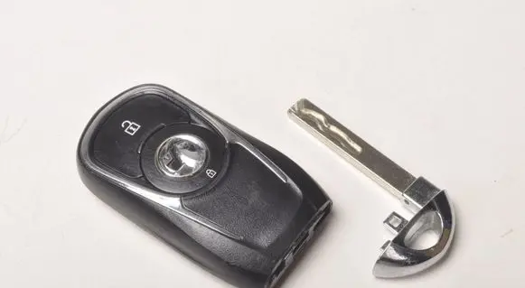 Opel Insignia B Ignition key/card 