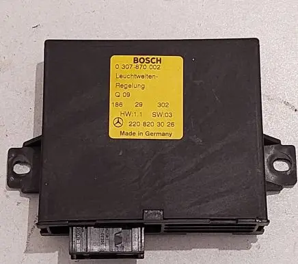 Mercedes-Benz S W220 Light module LCM 2208203026 0307870002