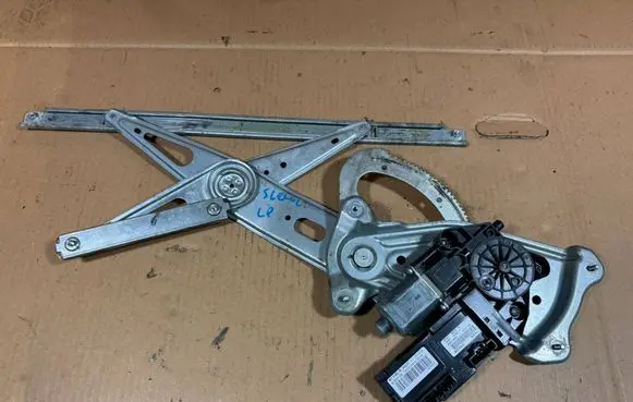 Renault Scenic III - Grand scenic III Front door window regulator motor 969203101 91595310