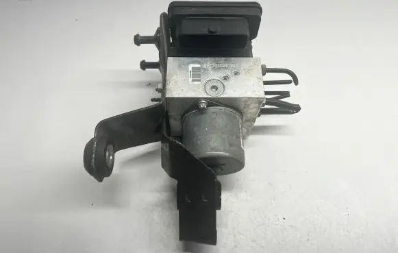 Mercedes-Benz GLE (W166 - C292) ABS Pump A1669013400 A1664310600