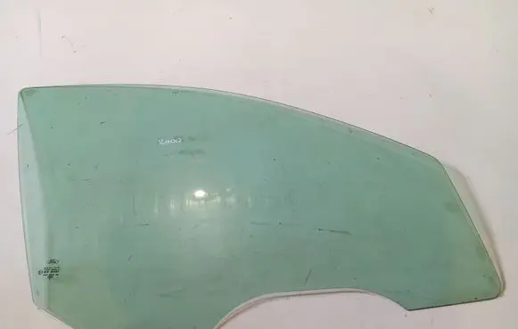 Ford Focus Front door window glass four-door 43R001057 DOT27M23100AS2