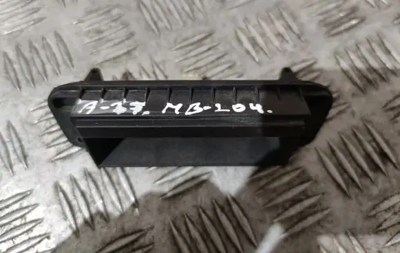 Mercedes-Benz C W204 Other relay A0009822023
