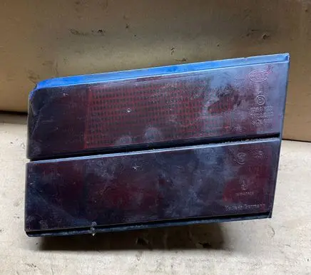 BMW 5 E34 Tailgate rear/tail lights SAER87 8769R23 TR22D07