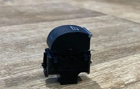 Ford Kuga II Electric window control switch F1ET14529AA 10106516