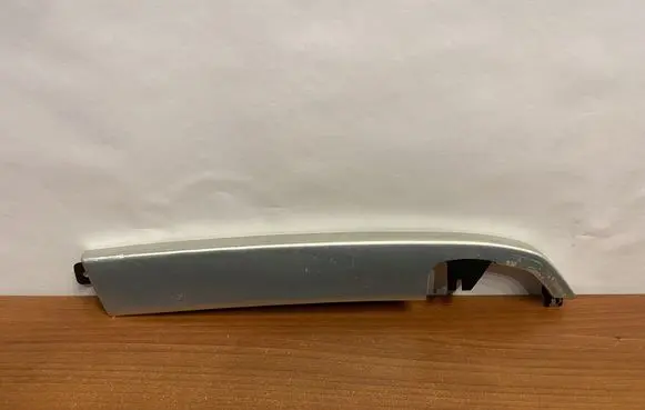 Land Rover Discovery Sport Dashboard glove box trim B36 FK72640E73BD