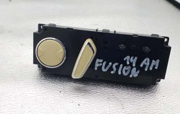 Ford Fusion II Seat control switch DG9T14B709