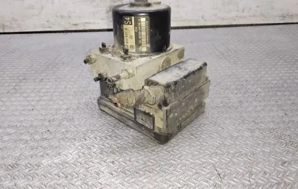 Seat Leon (1M) ABS Pump 1C0907379K 1J0614417D