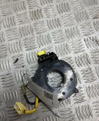 Toyota Land Cruiser (J100) Airbag slip ring squib (SRS ring) 