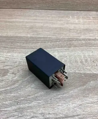 Volkswagen PASSAT B3 Other relay 357927181A 61233003