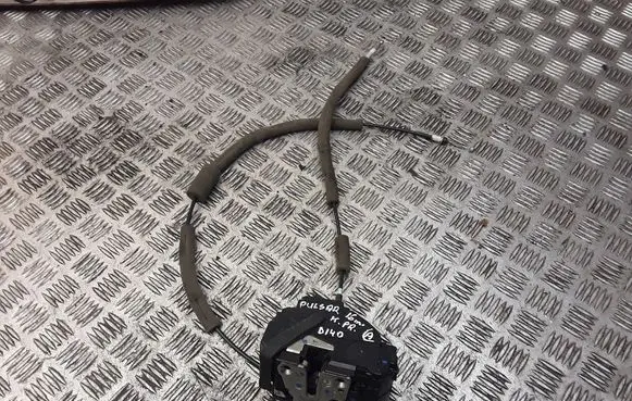Nissan Pulsar Front door lock 