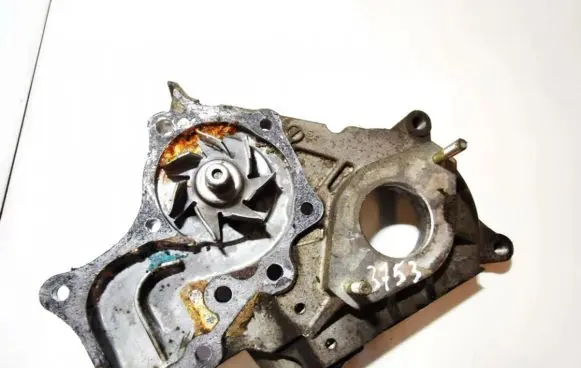 Toyota Avensis T220 Water pump