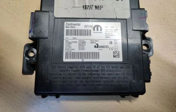 Jeep Compass Keyless (KESSY) go control unit/module 68411099AA