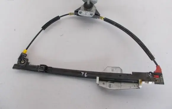 Volkswagen PASSAT B4 Rear door manual window regulator 