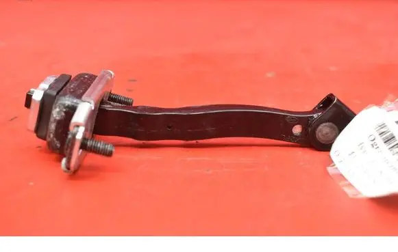 Hyundai Kona I Front door check strap stopper 