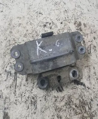 Seat Altea XL Gearbox mount
