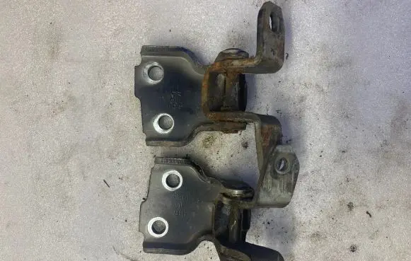 Front door hinge set