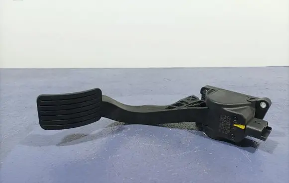 Peugeot 3008 I Accelerator throttle pedal 9671416880