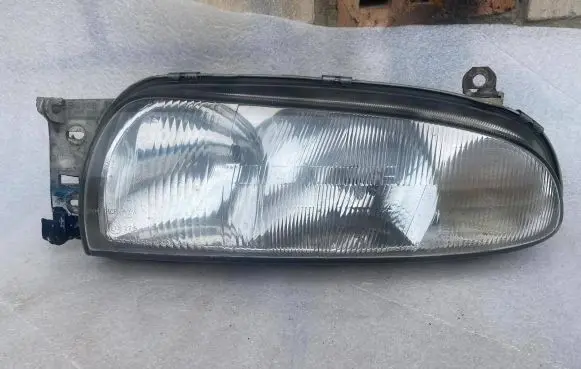 Ford Fiesta Headlight/headlamp 1305235250