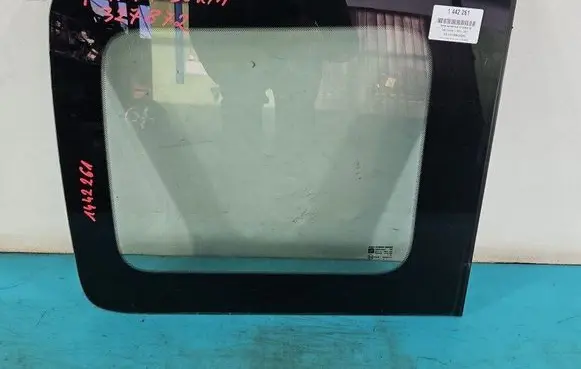 Opel Combo C Rear side window IMPRK1442261