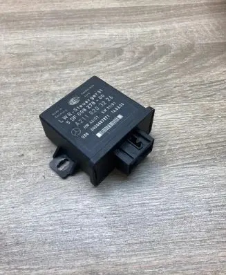 Mercedes-Benz E W211 Light module LCM A2118203226