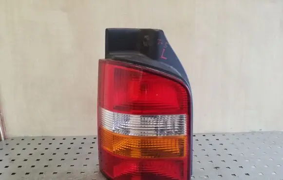 Volkswagen Transporter - Caravelle T5 Rear/tail lights 7H0945095G