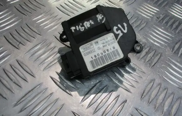 Opel Tigra B Central body control module 030893Z