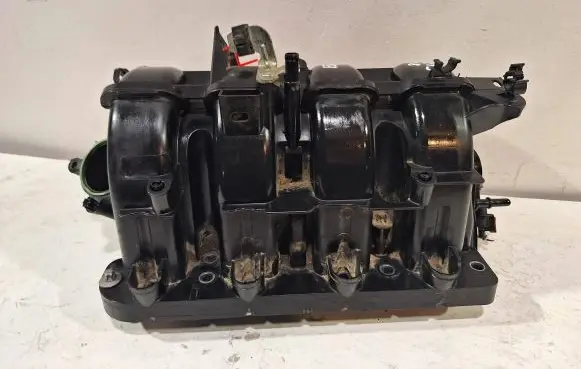 Opel Corsa E Intake manifold 55884978