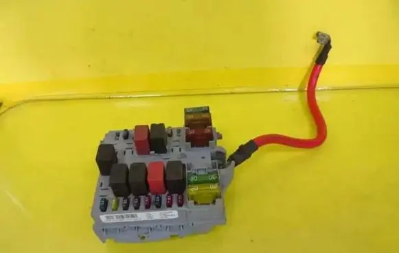 Fiat Stilo Fuse box set 51732867