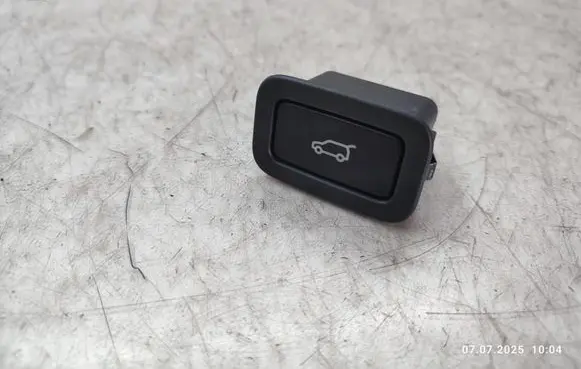 Land Rover Discovery Sport Tailgate/trunk/boot open switch CPLA10E998AA
