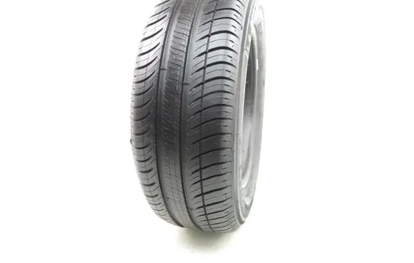 Volkswagen Golf V R16 summer tire 