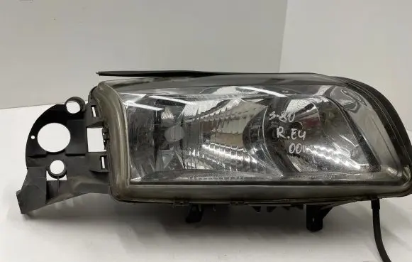 Volvo S80 Headlight/headlamp 89002908 9484242