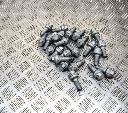 Mercedes-Benz Sprinter W907 W910 Nuts/bolts 