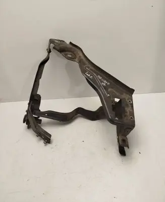 Mercedes-Benz C W204 Headlight/headlamp mounting bracket 204620594