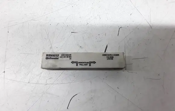 Renault Megane III Aerial antenna amplifier 285900006R